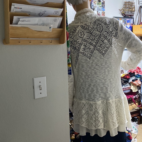 Ladies Cardigan size XS - Picture 5 of 7